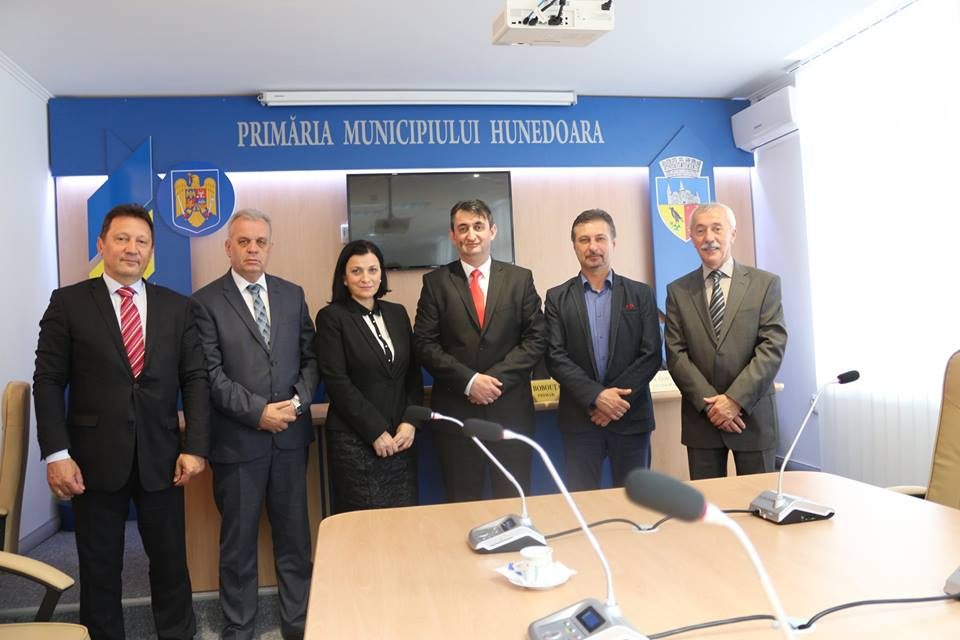 Ambasadorul Bosniei și Herțegovinei în România, într-o vizită neoficială la Primăria Hunedoara